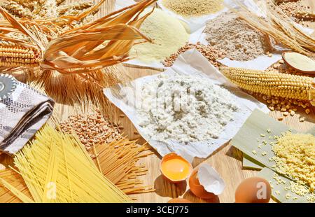 Verschiedene Getreide in Sommer-/Winterzeit Stockfoto
