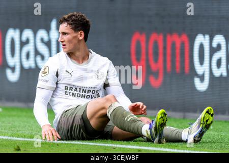Enschede, Niederlande. August 2025. ENSCHEDE, NIEDERLANDE - 17. AUGUST: Ruben van Bommel von PSV während des niederländischen Eredivisie-Spiels zwischen FC Twente und PSV in Grolsch Veste am 17. August 2025 in Enschede, Niederlande. (Foto von Joris Verwijst/Orange Pictures) Credit: Orange Pics BV/Alamy Live News Stockfoto