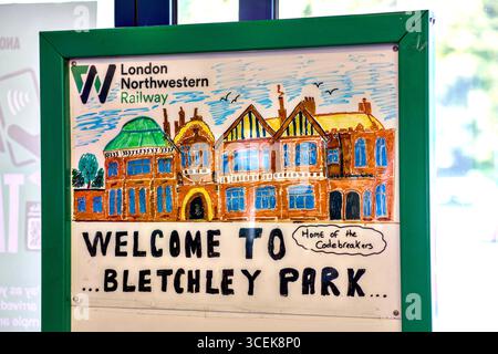 Bahnhof Bletchley, Vorort Milton Keynes, Buckinghamshire, England, Großbritannien Stockfoto