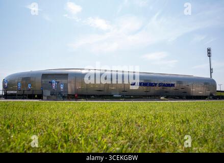 Udine, Italien. August 2025. Blick vor dem Stadion vor dem Finale des Paris Saint-Germain gegen Tottenham Hotspur FC UEFA Super Cup im Stadio Friaul, Udine, Italien am 13. August 2025Credit: Alex Young/Every Second Media Credit: Every Second Media/Alamy Live News Stockfoto