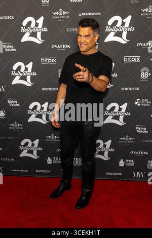 Los Angeles, Usa. August 2025. Schauspieler Leo Vargas nimmt am 21. Oscar Qualifying Awards des Hollyshorts Film Festivals am TCL Chinese Theater Teil. (Foto: Eugene Powers/SOPA Images/SIPA USA) Credit: SIPA USA/Alamy Live News Stockfoto