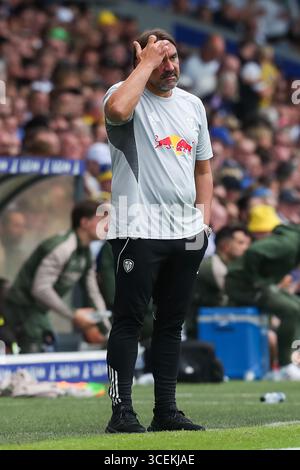 Leeds, Großbritannien. August 2025. Daniel Farke, Manager von Leeds United beim Freundschaftsspiel Leeds United FC gegen Villarreal CF vor der Saison in Elland Road, Leeds, England, Großbritannien am 2. August 2025Credit: Lee Keuneke/Every Second Media Credit: Every Second Media/Alamy Live News Stockfoto