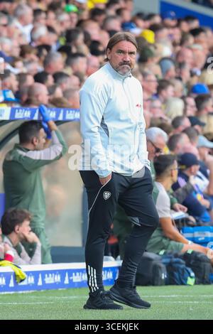 Leeds, Großbritannien. August 2025. Daniel Farke, Manager von Leeds United beim Freundschaftsspiel Leeds United FC gegen Villarreal CF vor der Saison in Elland Road, Leeds, England, Großbritannien am 2. August 2025Credit: Lee Keuneke/Every Second Media Credit: Every Second Media/Alamy Live News Stockfoto