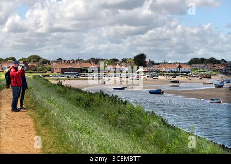 burnham Ovar Staithe bei Ebbe norfolk, england Stockfoto