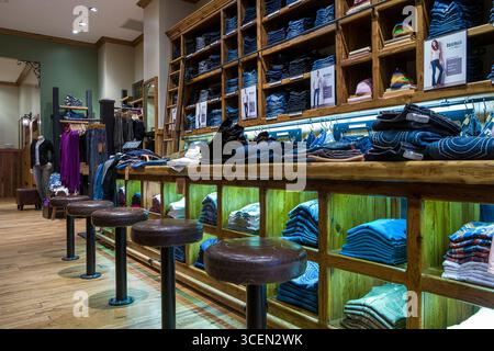 True Religion Jeans speichern in der Fashion Valley Mall, Mission Valley, San Diego, Kalifornien, USA Stockfoto