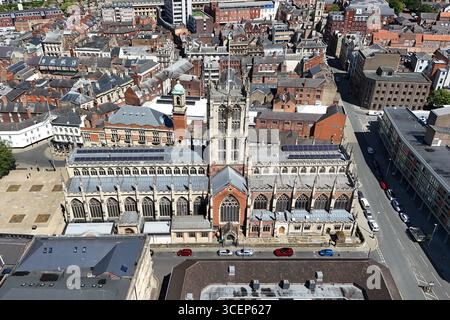 areal Views of Hull Minster ist eine anglikanische Kirche im Zentrum von Hull. Die Kirche hieß Holy Trinity Church. East Riding of Yorkshire, England Stockfoto