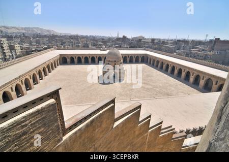Die älteste historische Moschee von Ibn Tulun Kairo, Ägypten Stockfoto