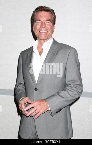 Burbank, USA. August 2025. LOS ANGELES - 16. August: Peter Bergman beim Young and the Restless Fan Event im Burbank Marriott am 16. August 2025 in Burbank, KALIFORNIEN (Foto: Katrina Jordan/SIPA USA) Credit: SIPA USA/Alamy Live News Stockfoto