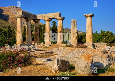 Griechenland, Peloponnes, Corinth, antike Korinth, Apollo-Tempel Stockfoto