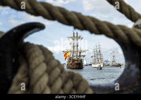 IJmuiden, Niederlande, 2011-08-20 12:12:03 IJmuiden, 20. August 2025, 2025. Teilnehmende Schiffe an SAIL 2025 bereiten sich auf die Segel nach Amsterdam vor. Foto: NLBEELD/Robert Meerding Credit: NL Beeld / Robert Meerding - Inc Stockfoto