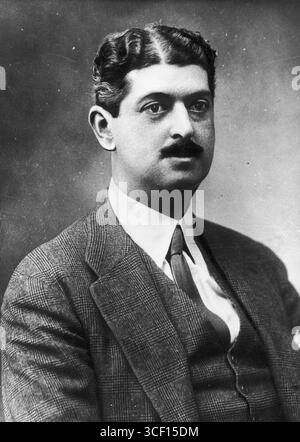 Francisco Moreno Zuleta, Graf de los Andes, ein spanischer Politiker und Anwalt, ist auf diesem Porträt-Foto zwischen 1925 und 1930 abgebildet, das seine prominente Position in der spanischen Politik während dieser Zeit widerspiegelt. Stockfoto