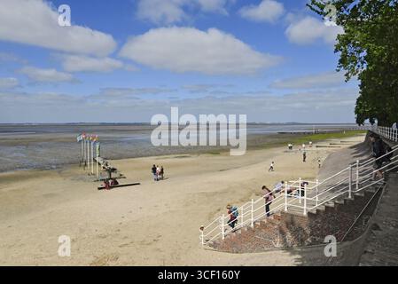 Strandpromenade in der Nähe des Kurhotels, Dangast, Varel, Friesland, Niedersachsen, Deutschland Stockfoto