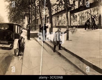 An einem Sonntag im Jahr 1921 wurde ein Juweliergeschäft in Paris am helllichten Tag ausgeraubt. Die Fenster wurden mit Hämmern zertrümmert, während bewaffnete Räuber die Öffentlichkeit in Schach hielten. Zeichnung. Stockfoto
