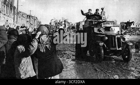 Am 25. Oktober 1943 drangen sowjetische Truppen in Dnepropetrowsk ein, was ein bedeutendes Ereignis an der Ostfront des Zweiten Weltkrieges war, als die Sowjetunion gegen die deutsche Besatzung in der Ukraine vorrückte. Stockfoto
