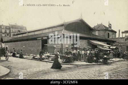 Ein historisches Bild des Markts Marché Flachat in Asnières-sur-seine, aufgenommen zwischen 1900 und 1910. Der Markt war ein wichtiger sozialer und kommerzieller Drehpunkt. Stockfoto