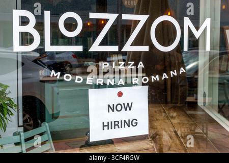 Miami Beach Florida, North Beach, Collins Avenue, Schaufenster des Restaurants, Blossom Pizza Moderna Romana Branding, jetzt Unterschriftennotiz mieten, Hilfe wa Stockfoto