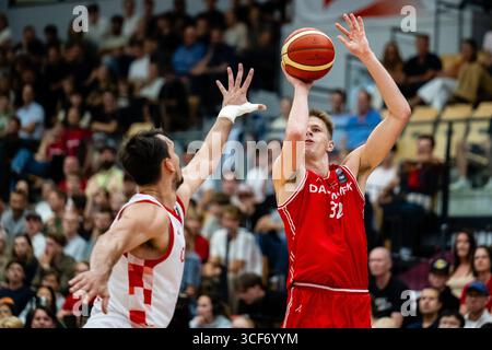 Farum, Dänemark. August 2025. Dane Erikstrup (32) aus Dänemark war bei der FIBA-Weltmeisterschaft 2027 in der Europameisterschaft zwischen Dänemark und Kroatien in der Farum Arena in Farum zu sehen. Quelle: Gonzales Photo/Alamy Live News Stockfoto
