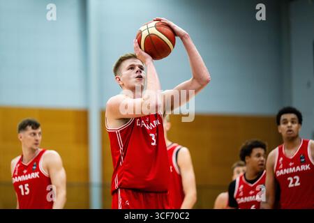 Farum, Dänemark. August 2025. Dane Erikstrup (32) aus Dänemark war bei der FIBA-Weltmeisterschaft 2027 in der Europameisterschaft zwischen Dänemark und Kroatien in der Farum Arena in Farum zu sehen. Quelle: Gonzales Photo/Alamy Live News Stockfoto