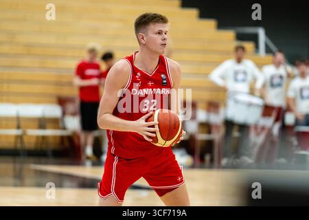 Farum, Dänemark. August 2025. Dane Erikstrup (32) aus Dänemark war bei der FIBA-Weltmeisterschaft 2027 in der Europameisterschaft zwischen Dänemark und Kroatien in der Farum Arena in Farum zu sehen. Quelle: Gonzales Photo/Alamy Live News Stockfoto