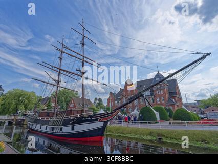 Die Friederike von Papenburg, ein Museumsschiff, Teil des Freiluftschifffahrtsmuseums der Stadt Papenburg, ist das Wahrzeichen der Stadt und liegt an der Th Stockfoto