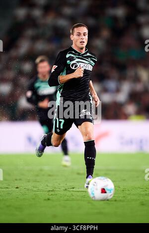 ELCHE, SPANIEN - 18. AUGUST: Rodrigo Riquelme von Real Betis während des LaLiga EA Sports Matches zwischen Elche CF und Real Betis Balompie in Estadio Manuel Stockfoto