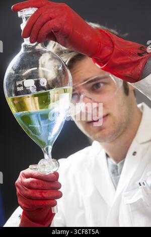 Laboratorium am Institut für Pharmazie und medizinische Chemie der Heinrich-Heine-Universität Düsseldorf, Nordrhein-Westfalen Stockfoto