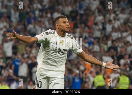 Kylian Mbappe, Real Madrid Stürmer, feiert ein Tor. Stockfoto