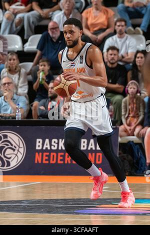 Almere, Niederlande. August 2025. ALMERE, NIEDERLANDE - 20. AUGUST: Tristan Enaruna aus den Niederlanden während des Spiels zwischen den Niederlanden und Bulgarien für die wm-Qualifikation 2027 im Topsportcentrum am 20. August 2025 in Almere, Niederlande. (Foto von Henk Seppen/Orange Pictures) Credit: Orange Pics BV/Alamy Live News Stockfoto