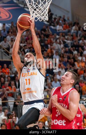 Almere, Niederlande. August 2025. ALMERE, NIEDERLANDE - 20. AUGUST: Tristan Enaruna aus den Niederlanden während des Spiels zwischen den Niederlanden und Bulgarien für die wm-Qualifikation 2027 im Topsportcentrum am 20. August 2025 in Almere, Niederlande. (Foto von Henk Seppen/Orange Pictures) Credit: Orange Pics BV/Alamy Live News Stockfoto