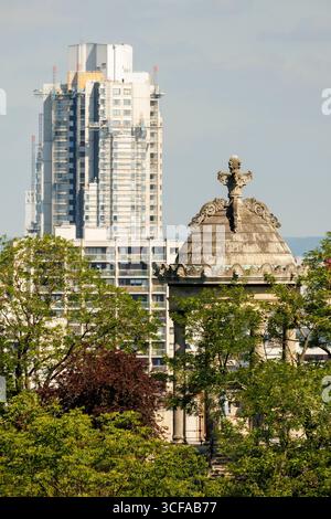Nahaufnahme des Tempels de la Sibylle im Parc des Buttes Chaumont, Paris Stockfoto