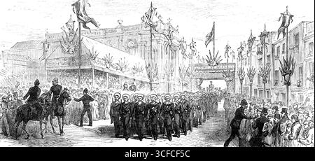 The Royal Visit to Swansea: The march Past of Volunteers at the Townhall, 1881. „Ihre Königlichen Hoheiten, der Prinz und die Prinzessin von Wales, haben diese Woche die Stadt Swansea besucht, anlässlich der Eröffnung des neu errichteten East Dock... unsere heute zur Verfügung gestellten Illustrationen zeigen mehrere Vorfälle der Prozession... durch die Stadt... Ihre Königlichen Hoheiten... nahmen ihren Platz in einem großen Stand in der Nähe von [The Townhall] ein, wo sie die Freiwilligen vorbeimarschierten.“ Aus Illustrated London News, 1881. Stockfoto
