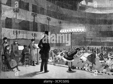 Probe für die Pantomime, 1881. "...eine enorme Menge an Arbeit und Kapital, Geduld und Industrie werden jährlich für diese kostspieligen Shows aufgewendet, die zum Wohle der Kinder fortgeführt werden und in der Winter- oder Weihnachtszeit einem regelmäßigen Spiel vorzuziehen sind. Es gibt keinen größeren Kontrast als in einem nachts beleuchteten Theater, voll gut gekleideter und glücklicher Menschen, die Musik spielt von einem vollen Orchester, und die Bühne eine Flamme der Brillanz; und ein Theater am Morgen... die Künstler versuchten eine Probe so verzweifelt wie die Szene... diejenigen, die so geneigt sind, die Theater zu missbrauchen, und Stockfoto
