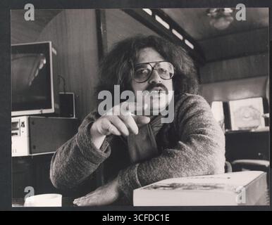 Porträt des österreichischen Zirkusdirektors, Regisseurs und Clowns Bernhard Paul (*20.05.1947) - Paul gründete 1975 mit dem Künstler André Heller den Circus Roncalli, den Paul nach der schnellen Trennung von Heller ab 1978 für die Neugründung in der Kölner Südstadt vorbereitete. - Nach der Premiere am 4. Juni 1980 in Köln trat er selbst oft in der Manege auf und verkörperte die Clownsfigur des Dummen Augusts als „Zippo“. - Foto vom 25.05.1983 Stockfoto