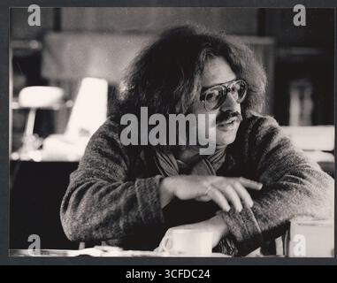 Porträt des österreichischen Zirkusdirektors, Regisseurs und Clowns Bernhard Paul (*20.05.1947) - Paul gründete 1975 mit dem Künstler André Heller den Circus Roncalli, den Paul nach der schnellen Trennung von Heller ab 1978 für die Neugründung in der Kölner Südstadt vorbereitete. - Nach der Premiere am 4. Juni 1980 in Köln trat er selbst oft in der Manege auf und verkörperte die Clownsfigur des Dummen Augusts als „Zippo“. - Foto vom 25.05.1983 Stockfoto