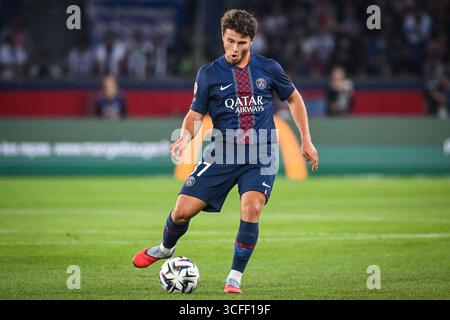 Paris, Frankreich, Frankreich. August 2025. Joao NEVES von PSG während des Ligue-1-Spiels zwischen Paris Saint-Germain (PSG) und Angers SCO im Parc des Princes Stadium am 22. August 2025 in Paris. (Kreditbild: © Matthieu Mirville/ZUMA Press Wire) NUR REDAKTIONELLE VERWENDUNG! Nicht für kommerzielle ZWECKE! Quelle: ZUMA Press, Inc./Alamy Live News Stockfoto