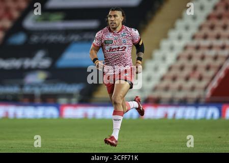Leigh, Großbritannien. August 2025. Fanitesi Niu von Leigh Leopards während des Spiels der Betfred Super League Runde 23 Leigh Leopards gegen Salford Red Devils im Leigh Sports Village, Leigh, Großbritannien, 22. August 2025 (Foto: Mark Cosgrove/News Images) in Leigh, Großbritannien, 22. August 2025. (Foto: Mark Cosgrove/News Images/SIPA USA) Credit: SIPA USA/Alamy Live News Stockfoto