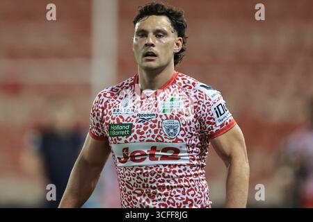Leigh, Großbritannien. August 2025. Lachlan Lam of Leigh Leopards während des Spiels der Betfred Super League Runde 23 Leigh Leopards gegen Salford Red Devils im Leigh Sports Village, Leigh, Großbritannien, 22. August 2025 (Foto: Mark Cosgrove/News Images) in Leigh, Großbritannien am 22. August 2025. (Foto: Mark Cosgrove/News Images/SIPA USA) Credit: SIPA USA/Alamy Live News Stockfoto