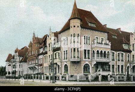 REKORDDATUM NICHT ANGEGEBEN Feature / Symbol: Allenstein in Ostpreußen 08/25 teu die Kopernikusstraße in Allenstein, Ostpreußen um 1915 1915 heute: Olsztyn, Polen, Ermland-Masuren Deutschland deutsch deutsche Stadt Straßenszene Straße Innenstadt City Deutsches Reich ostpreußisches Gebäude Architektur historisch historisches Motiv Postkarten-Motiv Ansicht quer *** Feature-Symbol Allenstein in Ostpreußen 08 25 teu Stockfoto