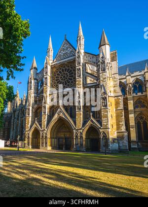 Fassade der Westminster Abbey in London, England, Großbritannien Stockfoto