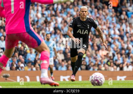 Manchester, Großbritannien. August 2025. MANCHESTER, ENGLAND - 23. AUGUST: Richarlison of Tottenham Hostspur während eines Spiels der Premier League 2025/26 zwischen Manchester City und Tottenham Hotspur im Etihad Stadium am 23. August 2025 in Manchester, England. (Richard Callis/SPP) Credit: SPP Sport Press Photo. /Alamy Live News Stockfoto