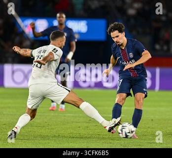 Paris, Frankreich. August 2025. Während des Spiels zwischen PSG und Angers SCO im Parc des Princes am 22. August 2025. - 22/08/2025 - France/Ile-de-France (Region)/Paris - Julien Mattia/Le Pictorium Credit: LE PICTORIUM/Alamy Live News Stockfoto