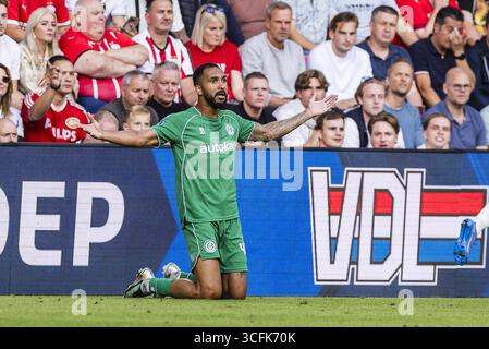 Eindhoven, Niederlande. August 2025. EINDHOVEN, 23-08-2025, Philips Stadion, Saison 2025/2026, niederländischer Eredivisie Football, Spiel zwischen PSV und FC Groningen, Picture Shows, Groninger Spieler Marvin Peersman, Credit: Pro Shots/Alamy Live News Stockfoto