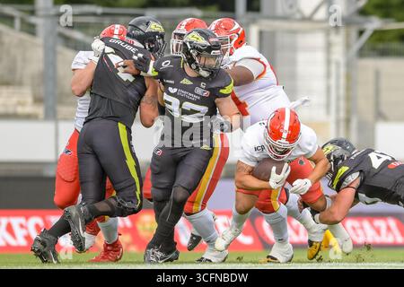GAZI Stadion auf der Waldau, Stuttgart, Deutschland. , . American Football, Wildcard-Runde, 23.08.2025, 2025, Stuttgart Surge vs Madrid Bravos, American Football, European League of Football, Wildcard-Runde, 2025, 23.08.2025, Credit: Foot Bowl/JUST SHOTS/Alamy Live News Stockfoto