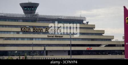 Flughafen Köln Bonn Hauptgebäude in Deutschland einer der verkehrsreichsten Flughäfen in Deutschland. Stockfoto