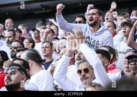 Antwerpen, Belgien. August 2025. Die Fans Antwerpens wurden vor einem Fußballspiel zwischen Royal Antwerp FC und KV Mechelen am Sonntag, den 24. August 2025, in Antwerpen, am 5. Tag der ersten Liga der Jupiler Pro League 2025-2026 in der belgischen Meisterschaft vorgestellt. BELGA FOTO TOM GOYVAERTS Credit: Belga Nachrichtenagentur/Alamy Live News Stockfoto