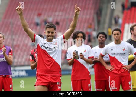 Utrecht, Niederlande. August 2025. UTRECHT, NIEDERLANDE - 24. AUGUST: Souffian El Karouani vom FC Utrecht während des niederländischen Eredivisie-Spiels zwischen dem FC Utrecht und Excelsior Rotterdam im Stadion de Galgenwaard am 24. August 2025 in Utrecht, Niederlande. (Foto: Ben Gal/Orange Pictures) Credit: Orange Pics BV/Alamy Live News Stockfoto