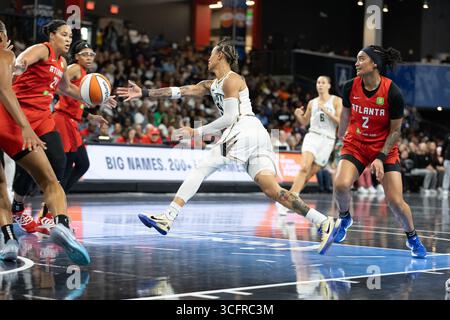 College Park, USA. August 2025. Natash Cloud #9 und The New York Liberty spielen am 23. August 2025 in der Gateway Center Arena in College Park, GA, USA, mit dem Atlanta Dream. (Foto: Lawrence Cooper/SIPA USA) Credit: SIPA USA/Alamy Live News Stockfoto