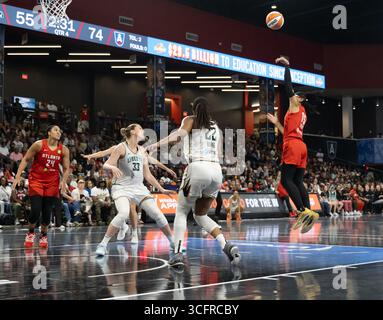 College Park, USA. August 2025. New York Liberty Nimm am 23. August 2025 in der Gateway Center Arena im College Park, GA, USA. (Foto: Lawrence Cooper/SIPA USA) Credit: SIPA USA/Alamy Live News Stockfoto