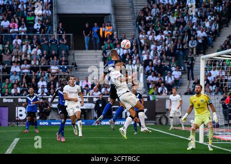 MÖNCHENGLADBACH, DEUTSCHLAND - 24. AUGUST 2025: - Das Fußballspiel der Bundesliga Borussia Mönchengladbach gegen den Hamburger SV im Borussia Park. Stockfoto
