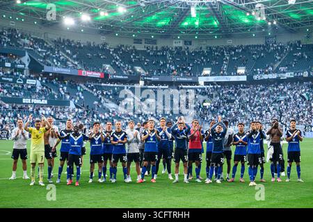 MÖNCHENGLADBACH, DEUTSCHLAND - 24. AUGUST 2025: - Das Fußballspiel der Bundesliga Borussia Mönchengladbach gegen den Hamburger SV im Borussia Park. Stockfoto